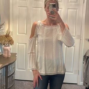 Cold shoulder lace top